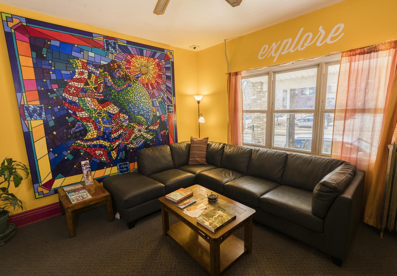 Hi - Madison Hostel Bagian luar foto