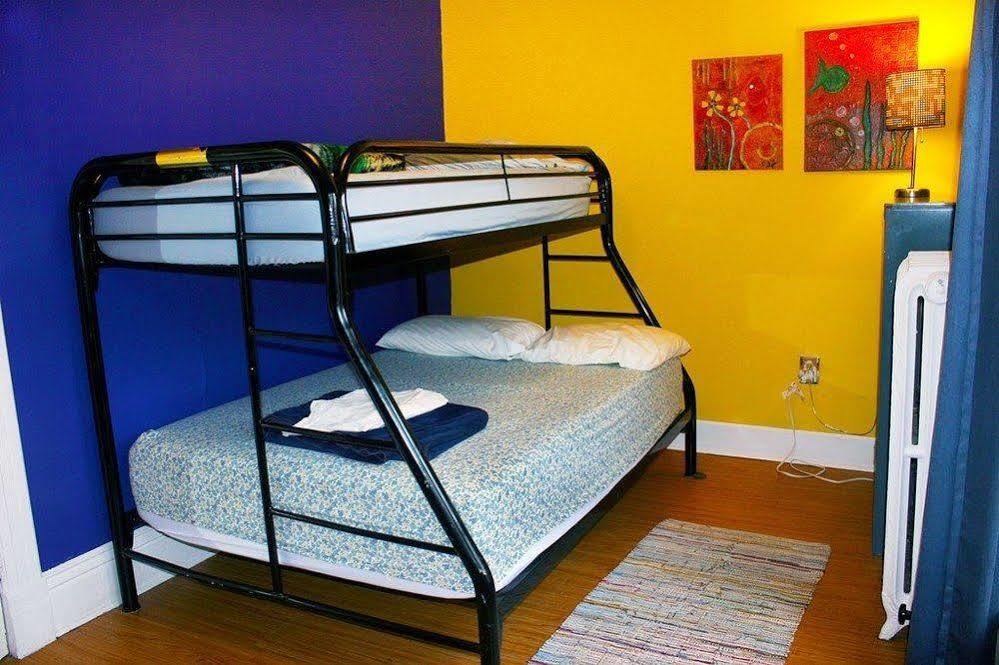 Hi - Madison Hostel Bagian luar foto